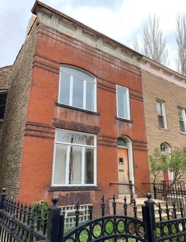 2444 Sheffield Ave, Chicago, IL 60614-2234