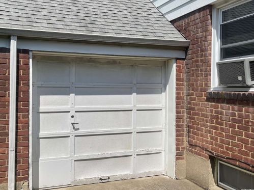 5 Balfour St, Valley Stream NY 11580-1524 exterior