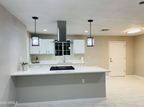 4444 48 Dr, Phoenix AZ 85031-1301 exterior