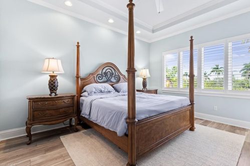 1607 Curlew Ave, Naples FL 34102-3405 exterior