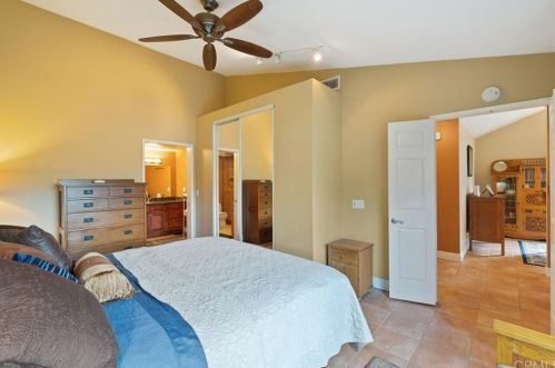 2171 Snowberry Rd, Tustin CA 92780-6931 exterior