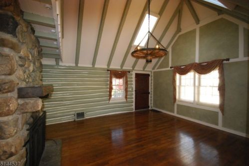 414 Shore Trl, Sparta NJ  07871-1427 exterior