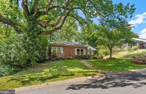 10102 Quinby St, Silver Spring, MD 20901-2121