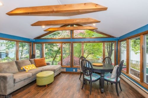 86 Lakewood Dr, Parsippany NJ 07834-2819 exterior