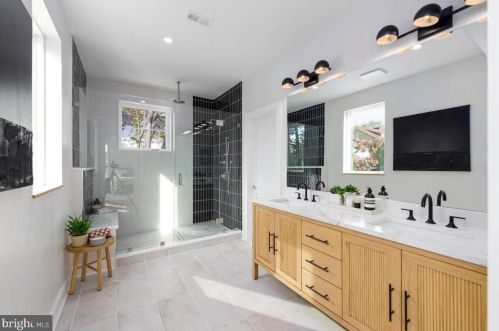 4214 16th St, Washington DC  20011-7006 exterior