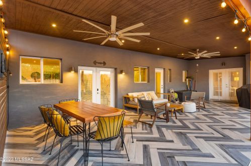 6126 Seneca St, Tucson AZ  85712-3011 exterior