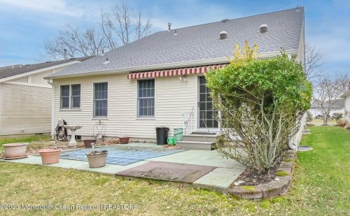 30 Baker Dr, Jackson Twp NJ 08527 exterior