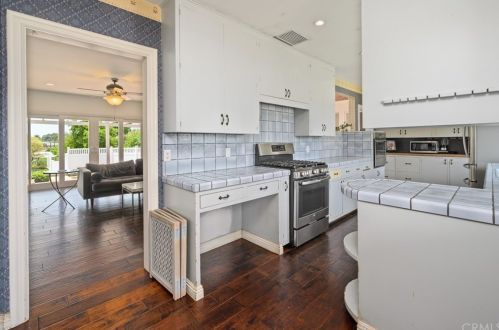 619 Drake Ave, Fullerton CA 92832-1140 exterior