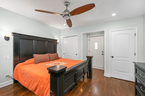 8354 Kilpatrick Ave, Chicago IL 60652-3517 exterior