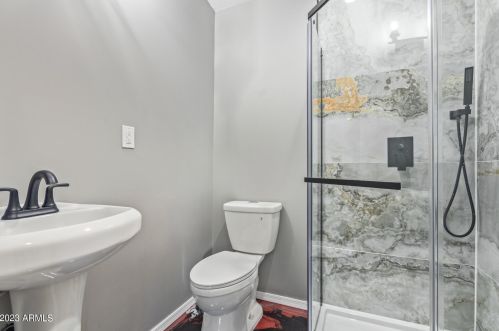 3407 44th Pl, Phoenix AZ  85018-6025 exterior