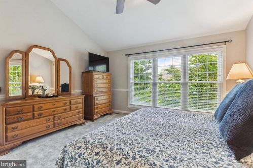 803 Catoctin Cir, Leesburg VA 20176-4951 exterior