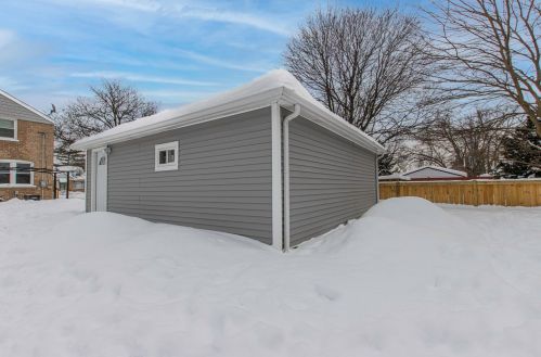 2242 15 Ave, Broadview IL 60155-4006 exterior