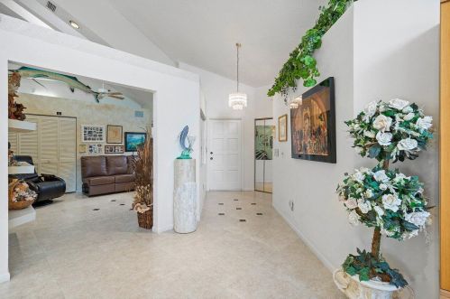 17370 Via Capri, Boca Raton FL 33496-2427 exterior