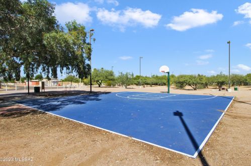 5985 9th Ave, Tucson AZ  85706-4001 exterior