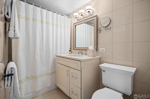 25 Palmer Sq, Princeton NJ 08542-3723 exterior