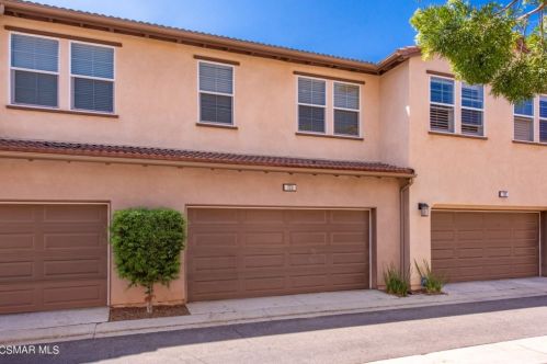 723 Forest Park Blvd, Oxnard CA 93036-5311 exterior