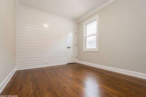 2812 75 Ave, Chicago IL 60707-1429 exterior