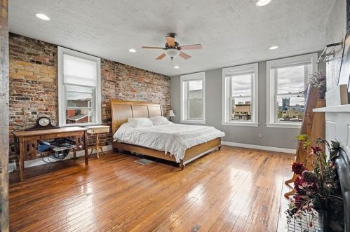 220 Alpine Ave, Pittsburgh PA 15212-4020 exterior