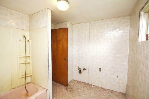 8611 Ramble Rd, Bull Valley IL 60097-8898 exterior