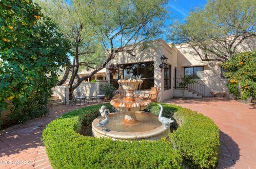 1021 Msn Twin Buttes Rd, Green Valley AZ 85622-8320 exterior