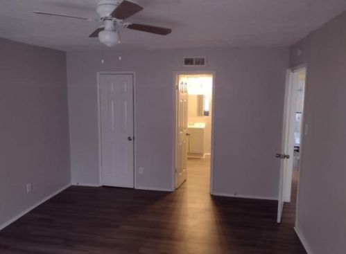 9523 Gonzales Dr, Dallas TX 75227-5053 exterior