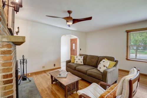 4510 Odana Rd, Madison WI  53711-1445 exterior