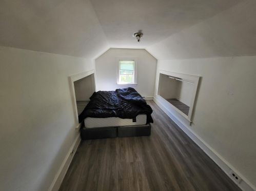 4651 48, Milwaukee WI 53220-4113 exterior