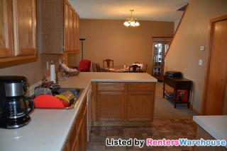 1204 Crystal Pl, Chaska MN  55318-2233 exterior