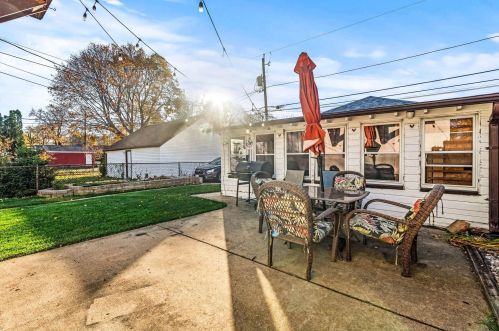 3625 Whitnall Ave, Milwaukee WI 53207-4461 exterior