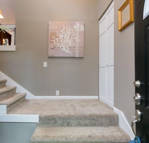 47 Dunwoody Springs Dr, Atlanta GA  30328-4555 exterior