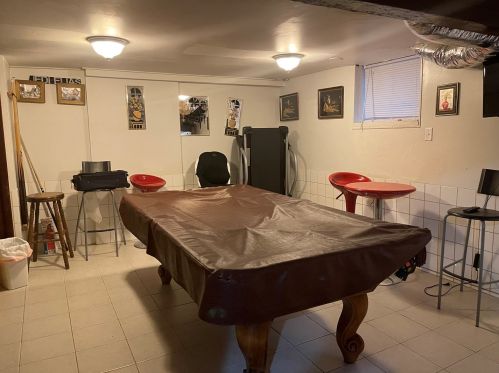 208 Keith Ave, Waukegan IL 60085-2136 exterior