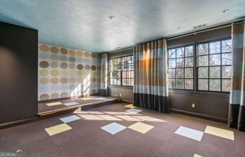 700 Brookwoods Trce, Atlanta GA 30342-2473 exterior