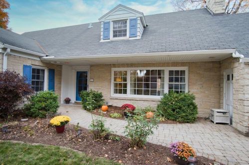 202 New Castle Way, Madison, WI 53704-6067