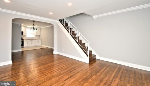 8721 Jackson St, Philadelphia PA 19145-2427 exterior