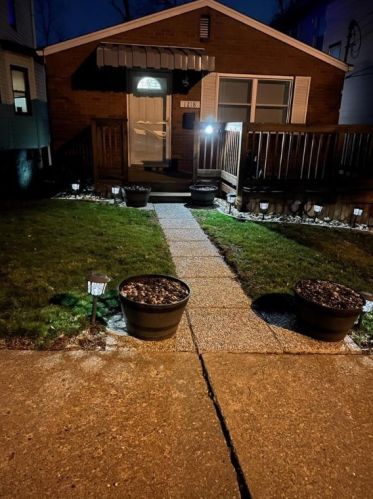 1218 Oakglen St, Pittsburgh, PA 15204-2444