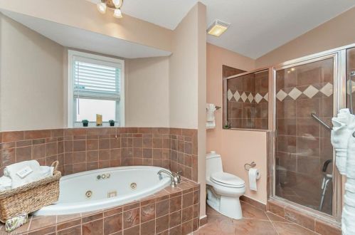 841 2 St, Naples FL 34117-9326 exterior