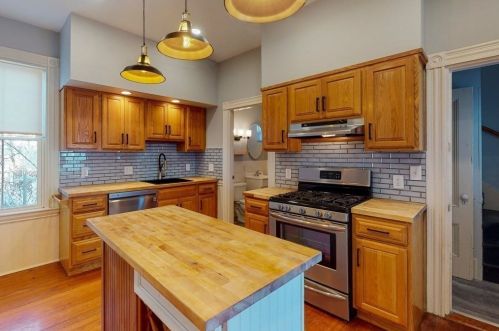 65 Harvest St, Boston MA 02125 exterior