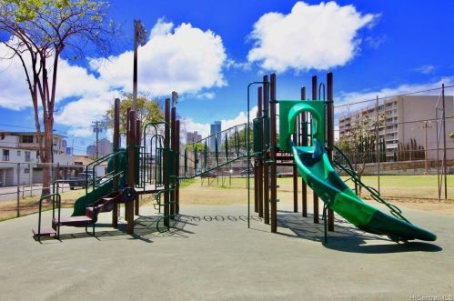 1323 Makiki St, Honolulu HI  96814-1336 exterior