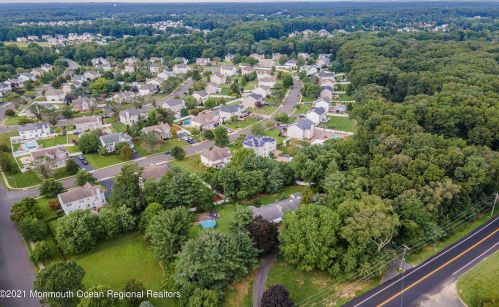 176 Bartley Rd, Jackson Twp NJ  08527-1240 exterior