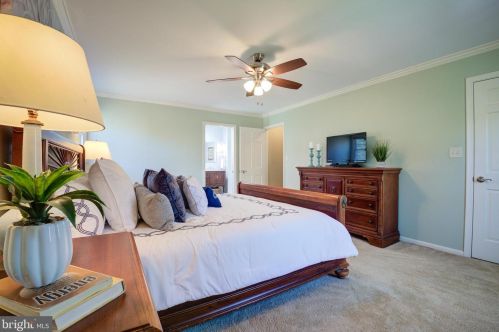 16616 Cutlass Dr, Rockville MD 20853-1332 exterior