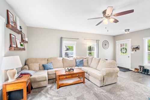 4950 Tomak Rd, Duluth MN 55811 exterior