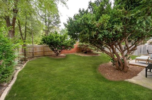 2900 10 Ave, Broadview IL 60153-1923 exterior