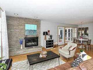 2232 Rosewood Ln, Saint Paul MN  55113-5323 exterior