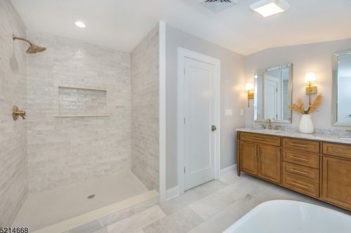 18 Kensington Ter, Maplewood NJ  07040-1323 exterior