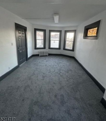 368 Paxton St, Paterson NJ  07503-2422 exterior