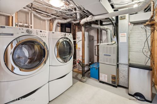 1736 Pierce Ave, Chicago IL 60651-2690 exterior