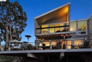 415 Cola Ballena, Alameda CA  94501-3608 exterior