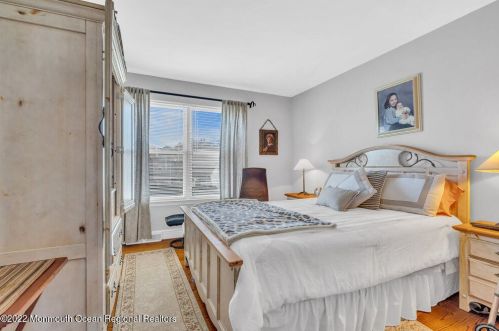 15 Emily Dr, Old Bridge NJ 08857-3809 exterior