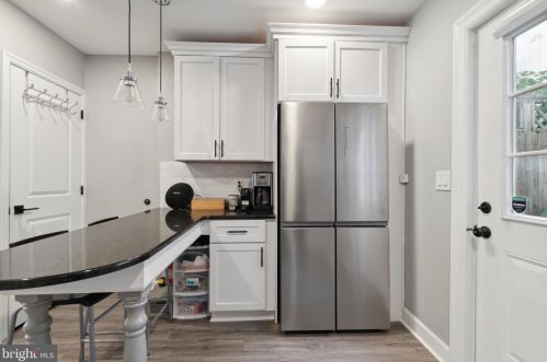 1304 Cleveland St, Philadelphia PA  19146-4605 exterior