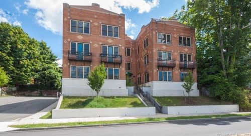 261 Washington St, New Britain, CT 06051-1047